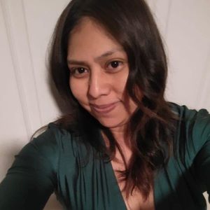 Meet your Posher, Roxana